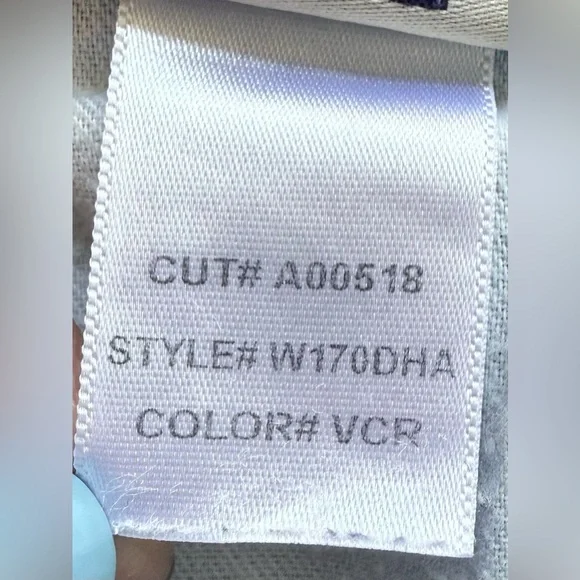 Hudson Bootcut Low Rise Jeans With Double Button Closure And Flap Back Pockets - Picture 15 of 15